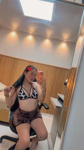 Sexy and hot💦 de SamantaFior  5 Imagens