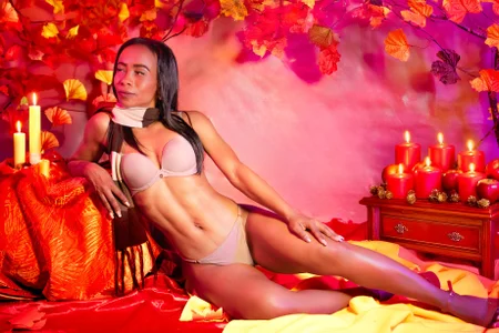 AlikaAdulのHorny autumn🍂の 4枚の写真