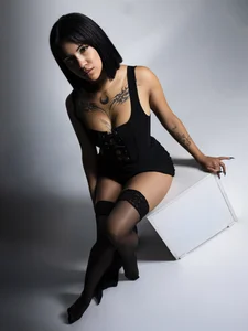Gianna_foxy new photo session for you Pic 3