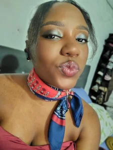 Unique_X_perience Naomi 사진