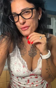 HouseOfIvy Red lace thongs and Cherry 🍒 top Poză 4
