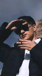 GabyThoms Latino Foto