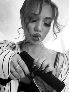 Jess_Lui gangster woman💥 slika 2