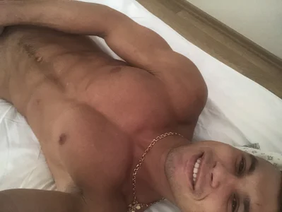 STRIPPERCOUPLE69s MMMMMM sexfoto 4