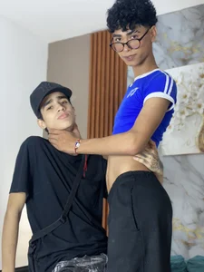 NAUGHTY_BOYS1Public Bild 2