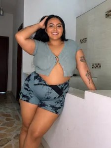 LucciaPorter tu mamacita luccia porter รูป  2