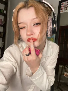 SkinnyWhiteAngel Public Poză 2