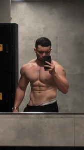 Public od Connor_mckenzie  2 snímek