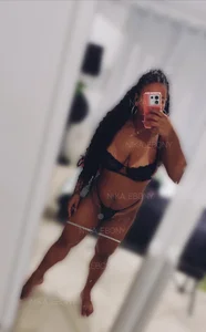 Public de Nika_Ebony  Imagens