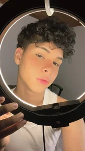 dani_angels__ kullanıcısının Hot guy albümü -  2 fotoğraf