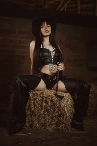 Nicorobinn: Public ( 2 фото)