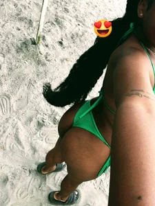 EMMA_JONHES Sun ☀️ Pic 5