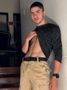 LiamNovak Public зображення 9