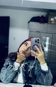 scarletcherry21 Public Pic 4
