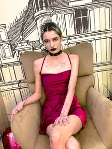 Public od MikaRogers  5 snímek