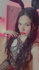 Sharon_CORALのI approach every encounter with a feminine touch, positive energy, and a great deal of discretion.の 3枚の写真