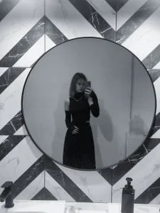 RandiAcors Public Pic 4