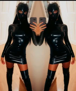 lucyluvxx Public 圖片