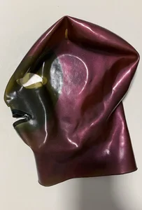 auroralatexprincess Hoods and gasmasks Pic 5