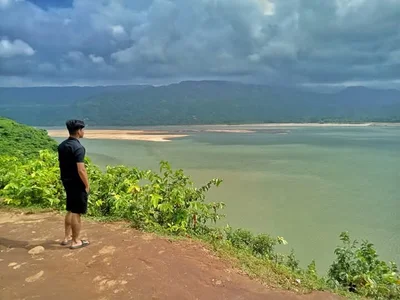 Jonyhur Public টি ছবি