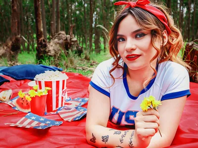 NalaRosse Happy July 4 Pic 2