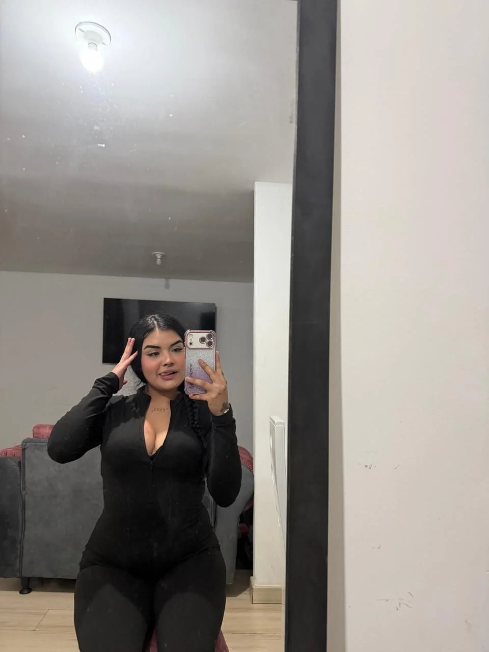 ภาพที่กำลังนิยมของ Giannagp  7070