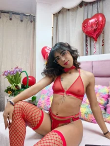 Eloisa_Morgan 🌸🌸🌸🌸  3টি ছবি