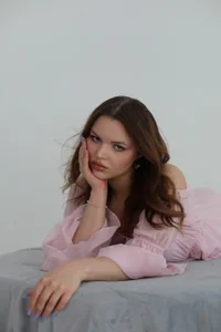 Serinella secret🌺 de serinella_  4 Imagens
