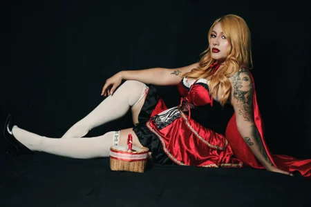 Emily_robertss 🍭🎃✨ Your sexy little hood ✨🎃🍭 Bilde 8