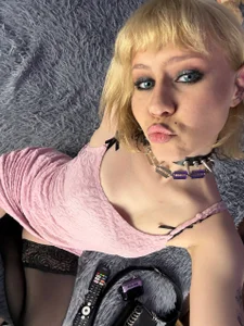 ZyrelihVayne Public slika 4