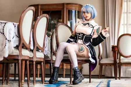 sarahminage_ Rem Pic 4