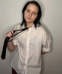 MarleenPhong Public টি ছবি