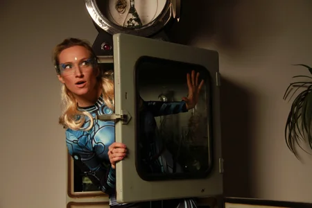 UmaTruewoman The Space Lady is waiting for her Space King Foto 8