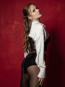 SelinSwarovski Satisfaction Foto 7