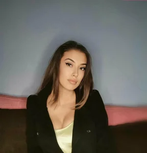 Virggin_Squirt Public Pic 4