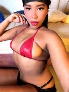 AlejandraDunn1 cute morena Pic