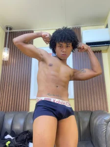 Marc_Lewis Public зображення 4