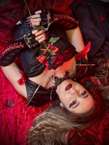 MyApril__ Velvet Vampire 🦇❤️ - {count, plural, one {תמונה אחת} two {שתי תמונות} many {# תמונות} other {# תמונות}}