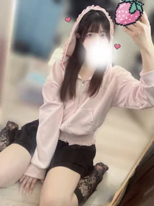 y-u-r-a-33 自撮り（フィードまとめ） Immagine  2