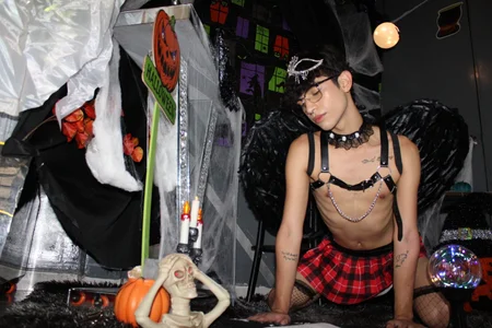 Zdjęcia LiamHeatx The Witch Who Will Enchant You: 