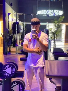 _Alex_Colton Public Foto 6