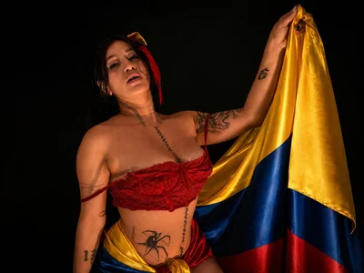 ABBYANDYILIRA Colombian sexy girl 🥵💕 Billede 2