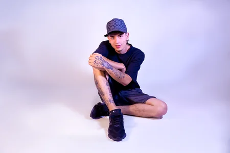 Ryan_Millerの🔒 Your body’s mine tonight.の 4枚の写真