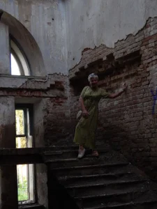 roxana_brooks You can find an interesting woman in interesting place Poză 2