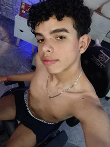 keahi_tay Very hot  2. fénykép