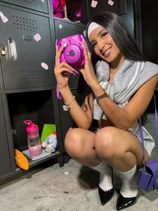 BellaCarteer_: Want to take a picture? 📷 ( 6 фото)