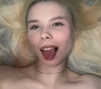 EdwinaDespres Me Poză 3