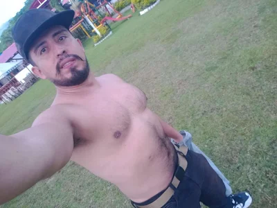 KalethBigDick Walking Day Pic 4