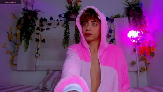 Franyer_guy_ Public 사진 4