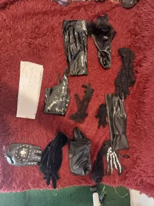 Goddess_NannaGlossa gloves ,nylons Pic